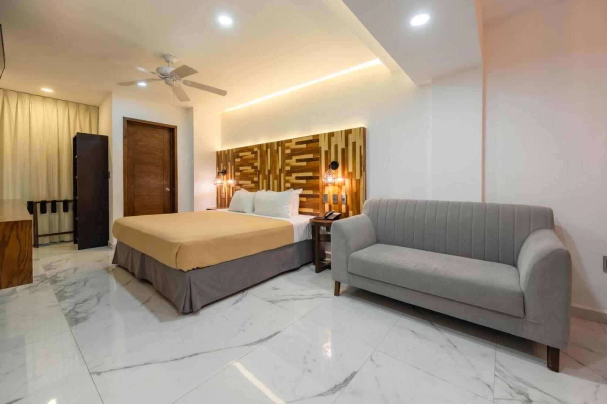 Collection O Hotel Marvic Playa del Carmen Exterior foto