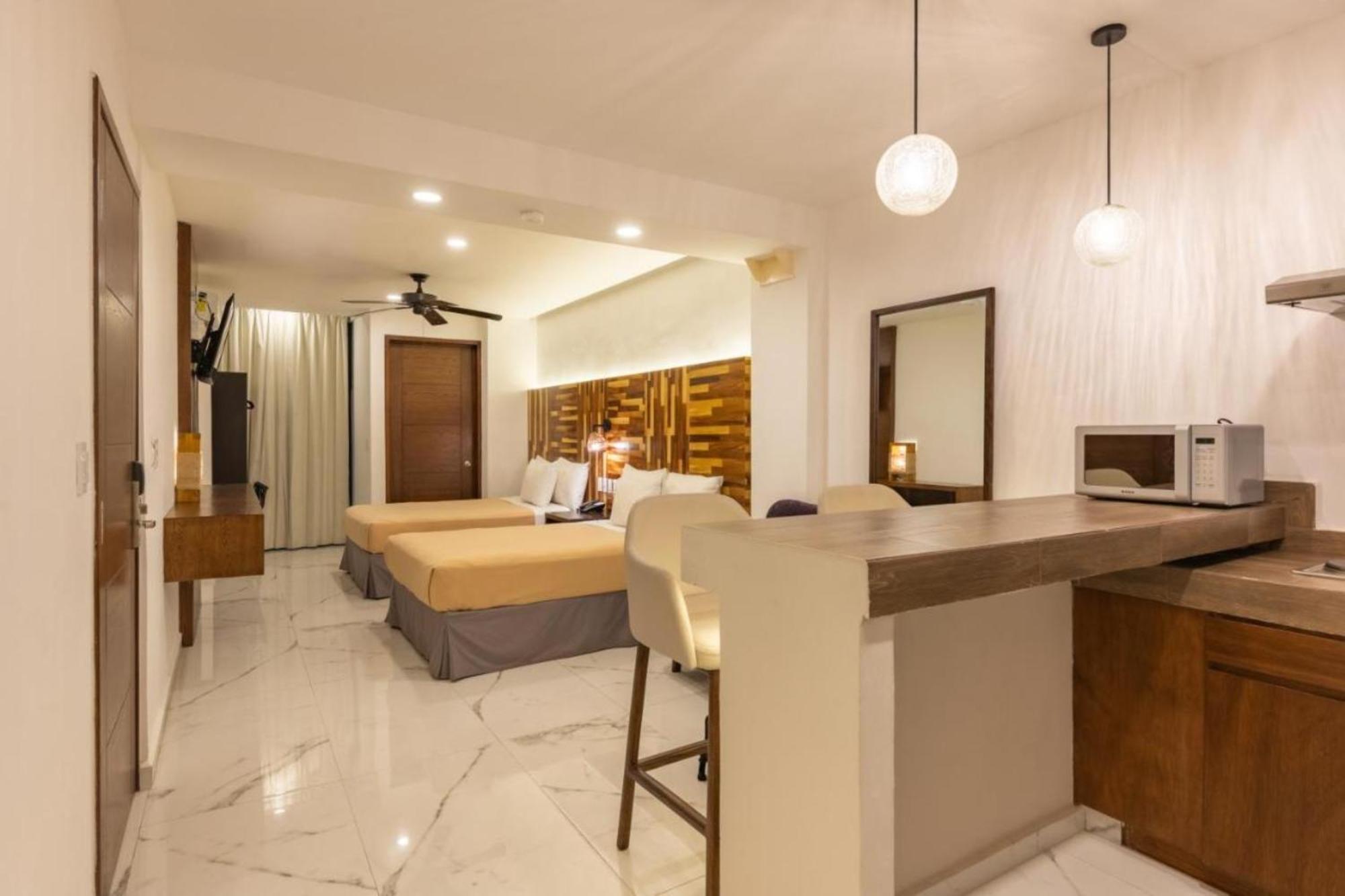 Collection O Hotel Marvic Playa del Carmen Exterior foto